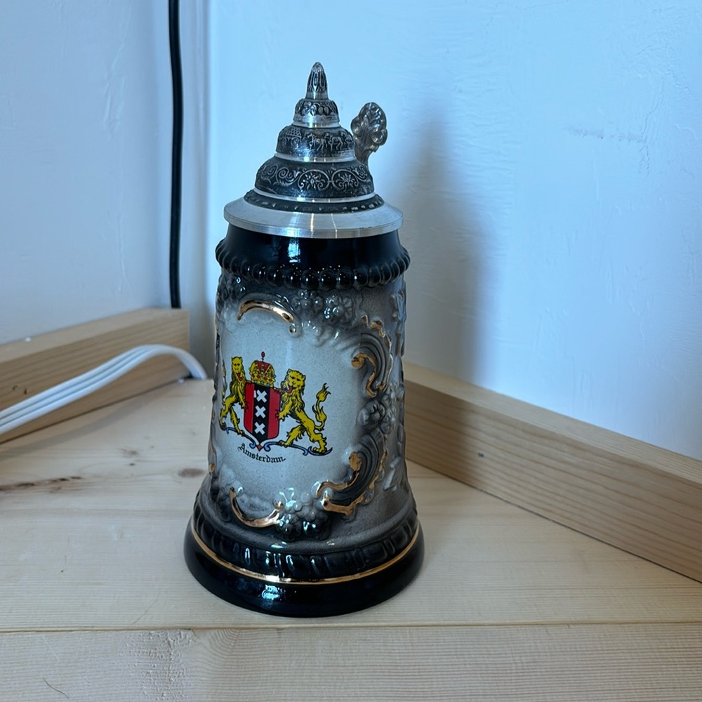 Original “king” hand painted beer stein